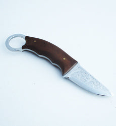 Engraved Karambit 1